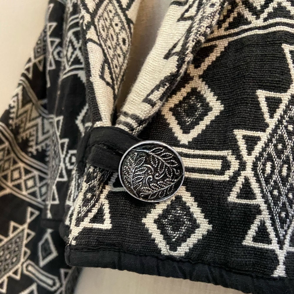 Flashback Print Jacket - Picture 6 of 7